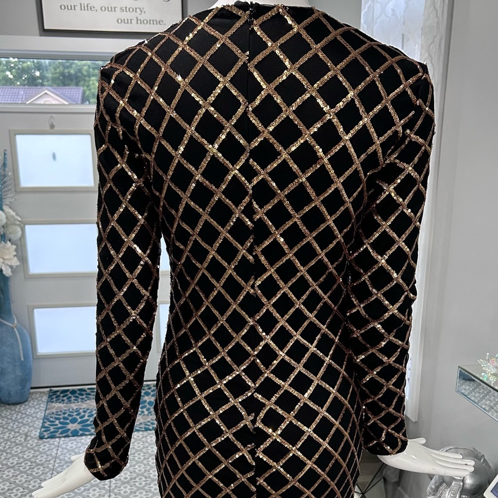 NWOT ✨Sequins Dress with Black and Gold Long Sleeve-Size-M - Picture 9 of 17
